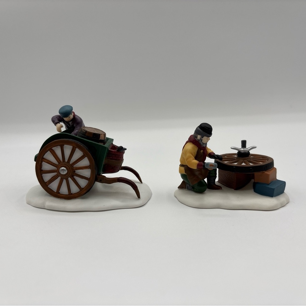 Dept 56 1993 Vintage Heritage Village C. Bradford, Wheelwright & Son 5818-1